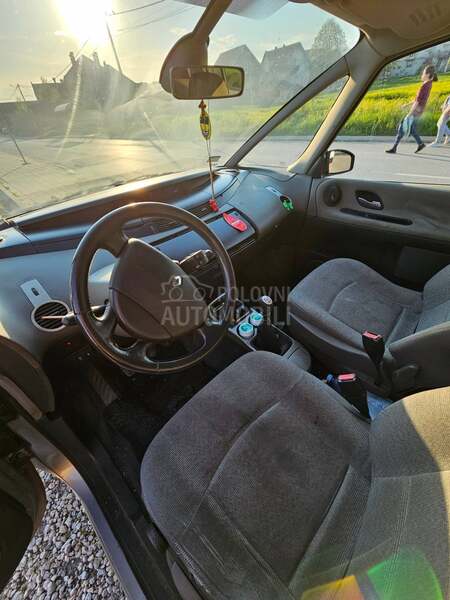 Renault Espace 1.9 dci