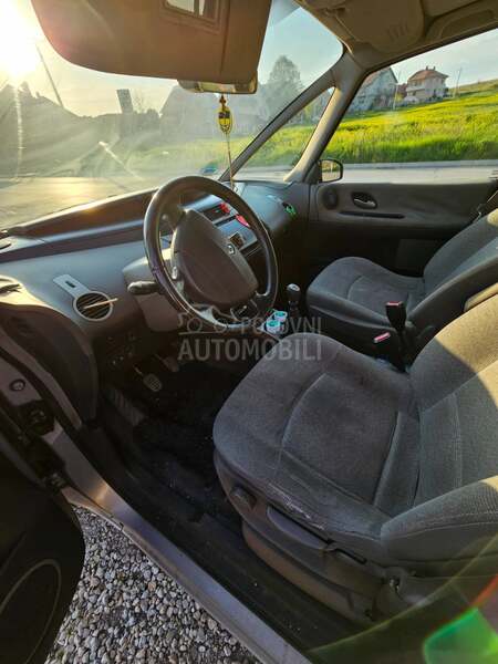 Renault Espace 1.9 dci