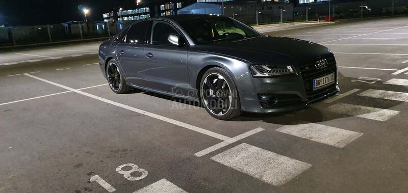 Audi S8 dobar
