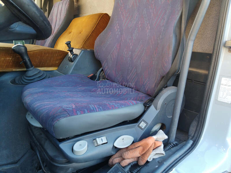 Mercedes Benz 1223