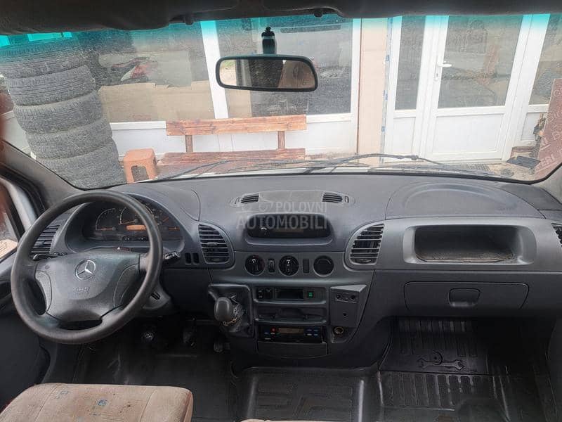 Mercedes Benz 311CDI