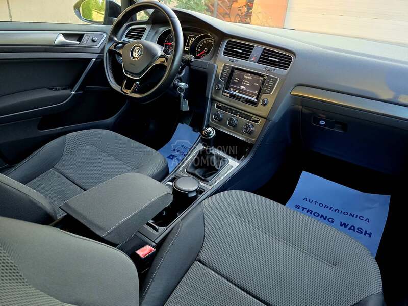 Volkswagen Golf 7 1.6 TDI COMFORTLINE