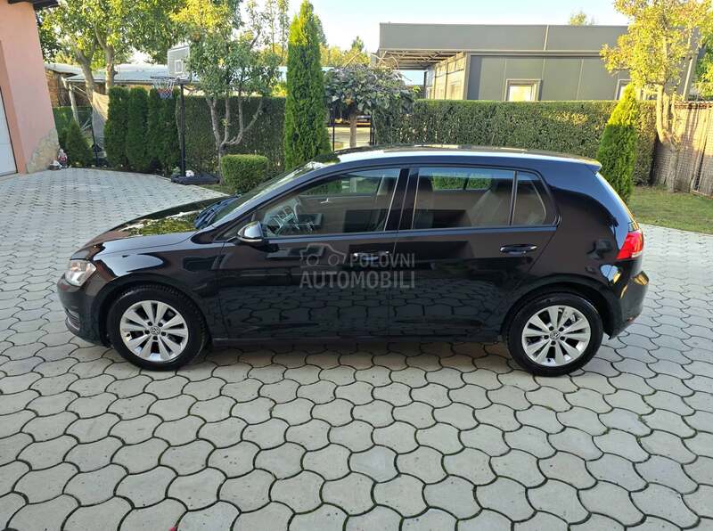 Volkswagen Golf 7 1.6 TDI COMFORTLINE