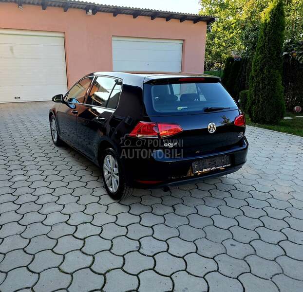 Volkswagen Golf 7 1.6 TDI COMFORTLINE