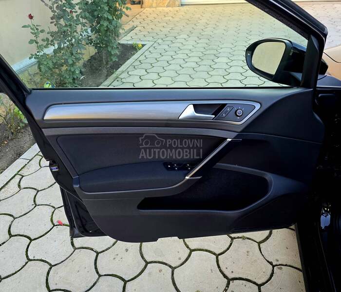 Volkswagen Golf 7 1.6 TDI COMFORTLINE