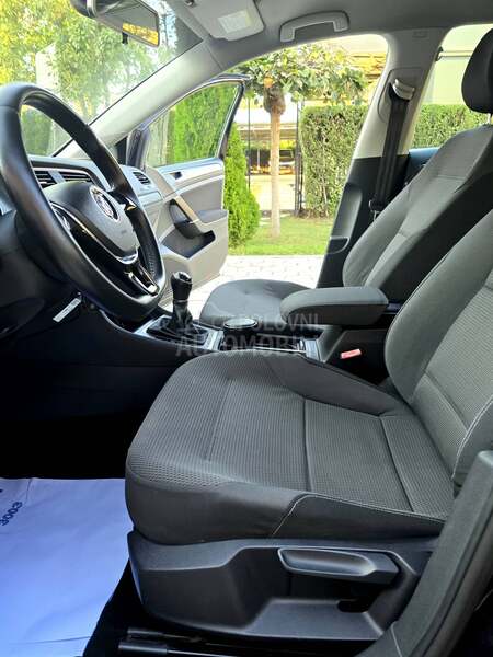 Volkswagen Golf 7 1.6 TDI COMFORTLINE