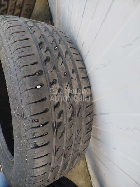 Nexen 235/55 R17 Letnja