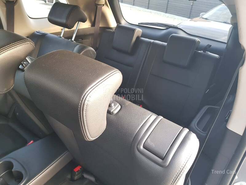 Mitsubishi Outlander 2.0 B INTENSE