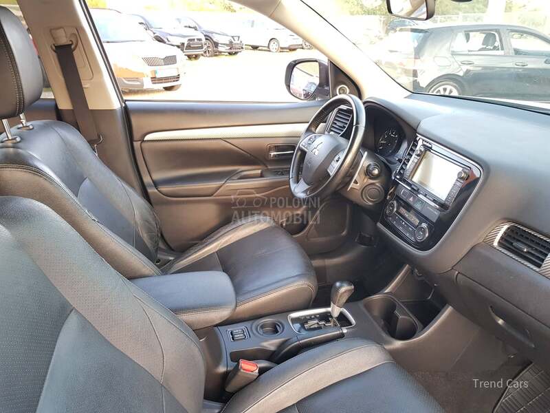 Mitsubishi Outlander 2.0 B INTENSE