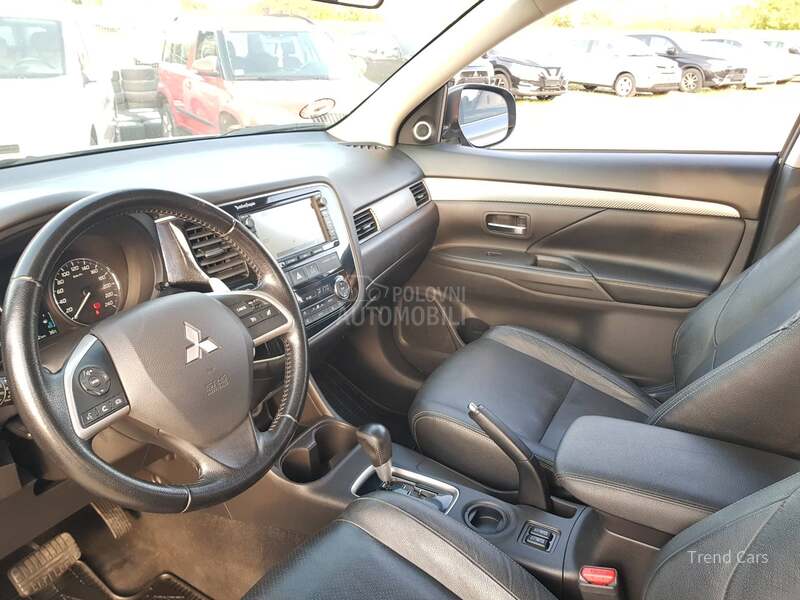 Mitsubishi Outlander 2.0 B INTENSE