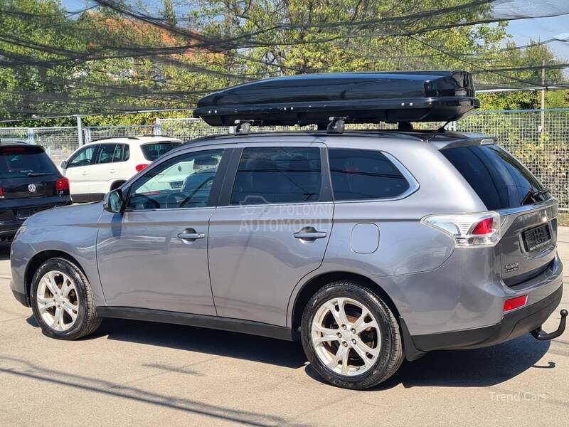 Mitsubishi Outlander 2.0 B INTENSE