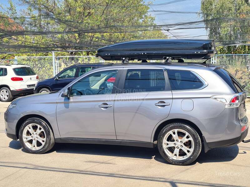 Mitsubishi Outlander 2.0 B INTENSE
