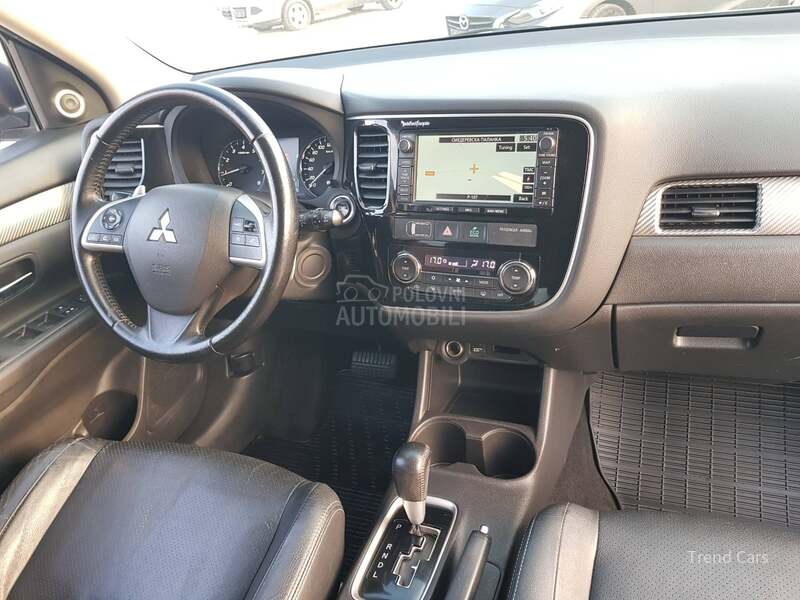 Mitsubishi Outlander 2.0 B INTENSE