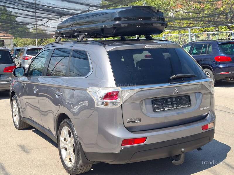 Mitsubishi Outlander 2.0 B INTENSE