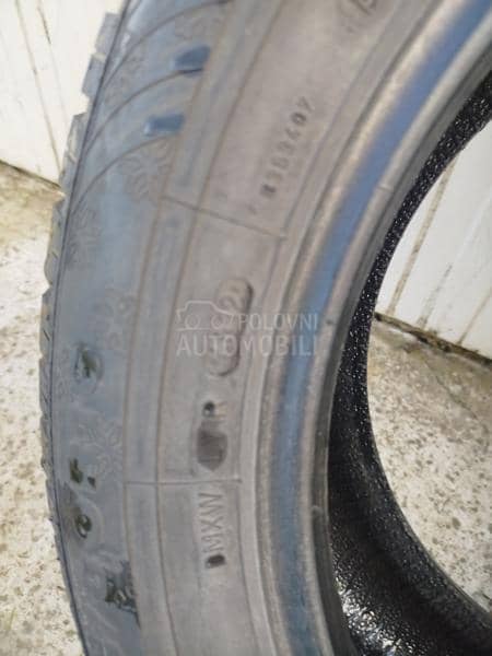 Dunlop 205/60 R16 Zimska