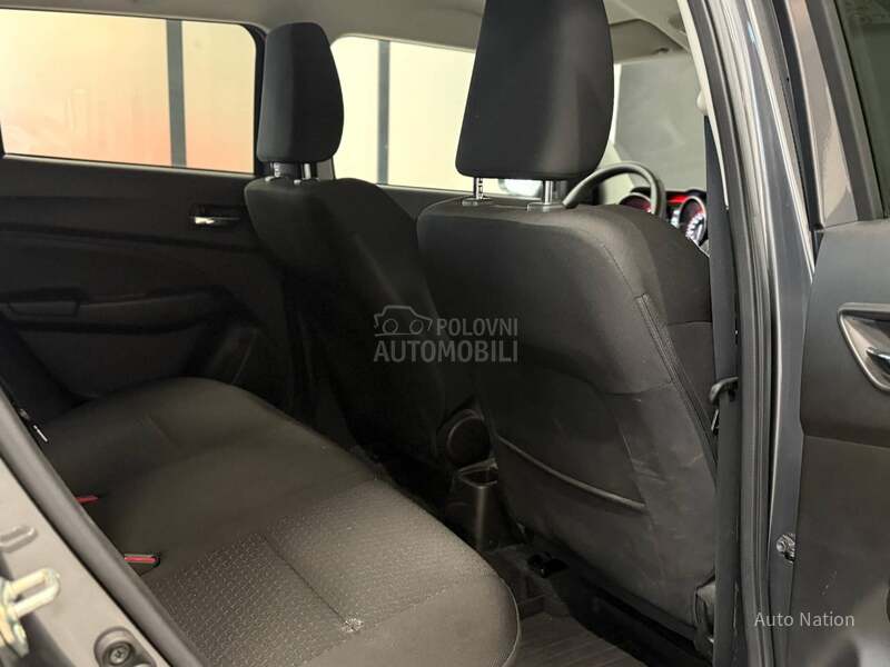 Suzuki Swift Elegance AT