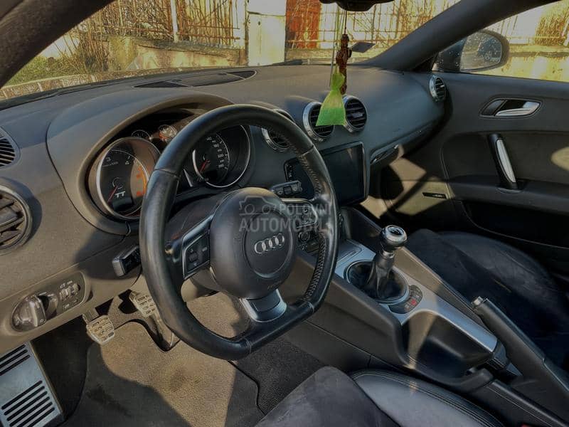 Audi TT 2.0 QUATTRO