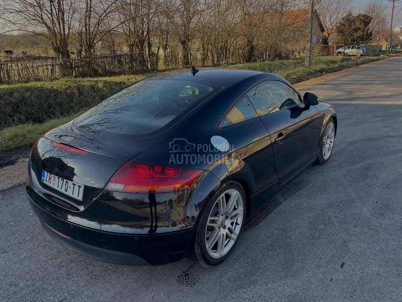 Audi TT 2.0 QUATTRO