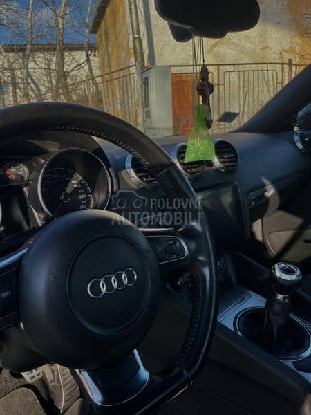Audi TT 2.0 QUATTRO