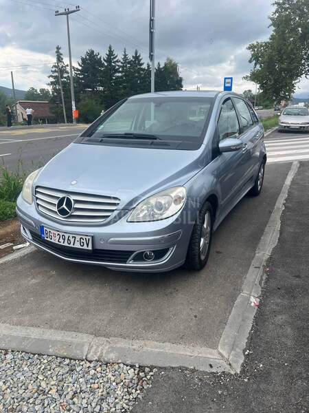 Mercedes Benz B 200 