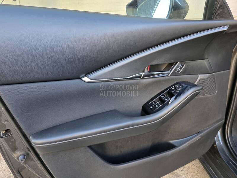 Mazda CX-30 HybridKuplj.ovde 1vl