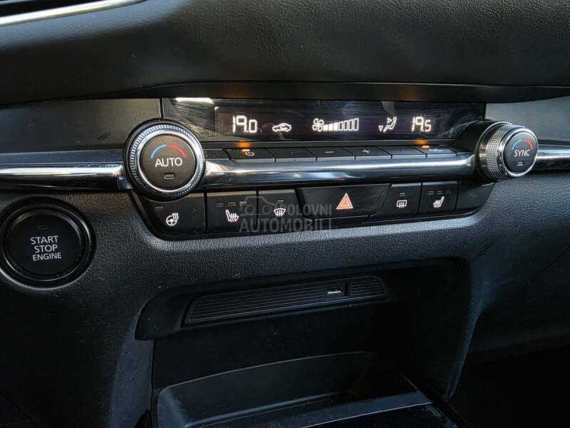 Mazda CX-30 HybridKuplj.ovde 1vl