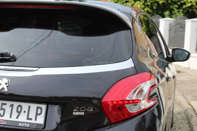 Peugeot 208 1.6 e-HDi Felline