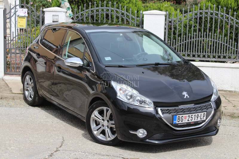 Peugeot 208 1.6 e-HDi Felline