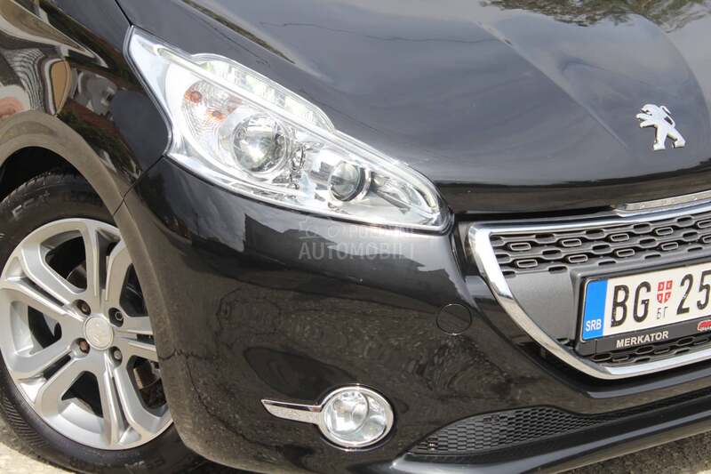 Peugeot 208 1.6 e-HDi Felline