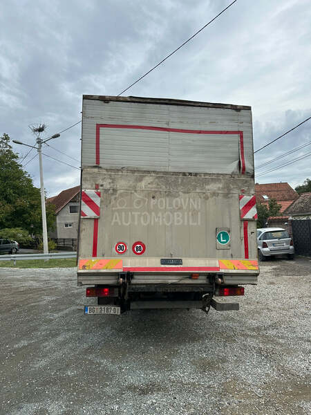 Mercedes Benz atego 818l