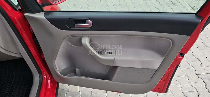 Volkswagen Golf Plus 1.6 TDI K.A.O  N.O.V