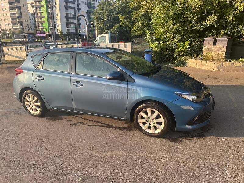Toyota Auris 1.6 velmatic