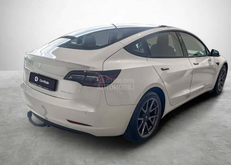 Tesla Model 3 Long Range