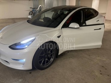 Tesla Model 3 AWD LR NOVA T-pumpa