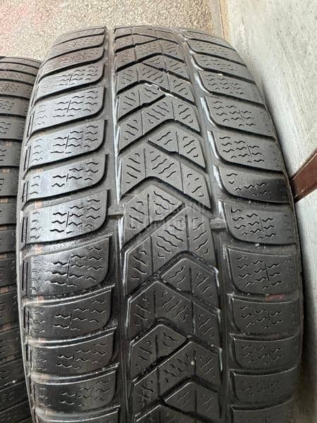 Pirelli 225/50 R17 Zimska