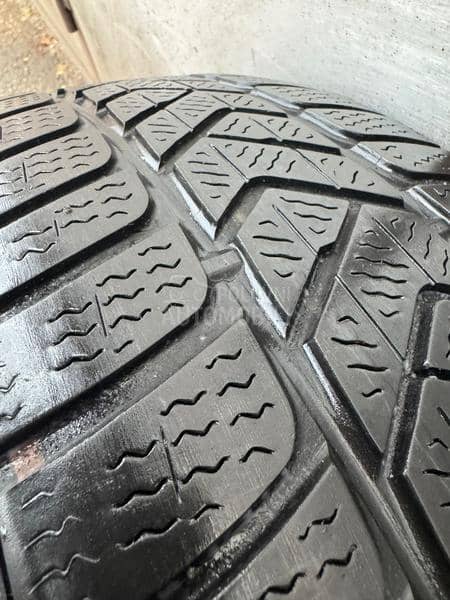 Pirelli 225/50 R17 Zimska