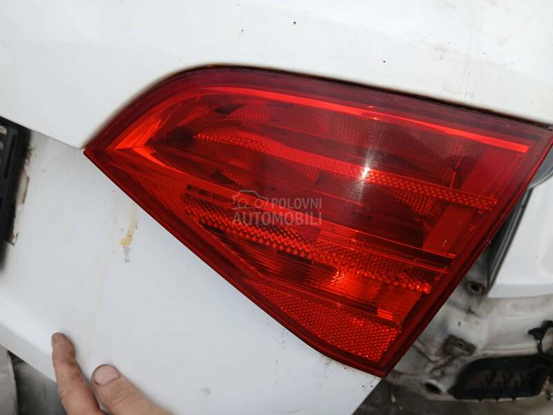 lampa gepek vrata