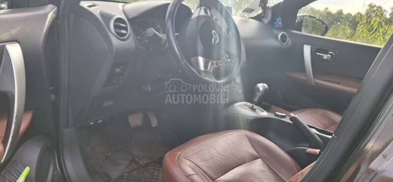 Nissan Qashqai + 2 2.0 vvti