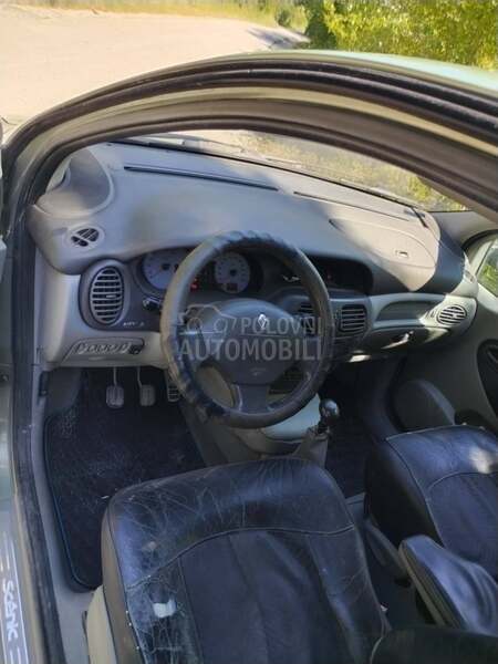 Renault Scenic 2.0