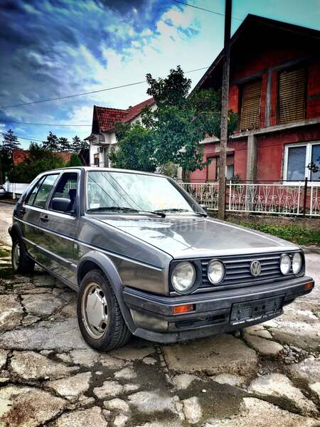 Volkswagen Golf 2 manhattan