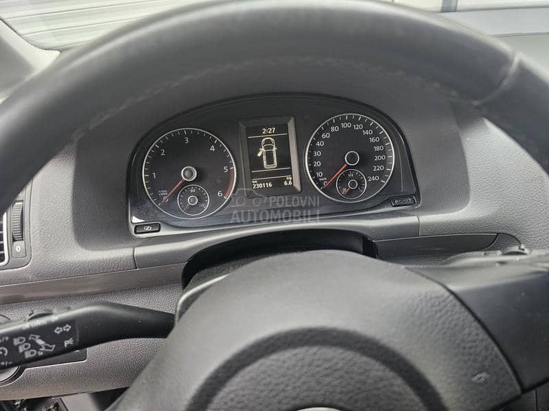 Volkswagen Touran 2.0TDI DSG Volkswagen Touran 2.0TDI DSG
