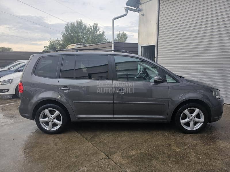 Volkswagen Touran 2.0TDI DSG Volkswagen Touran 2.0TDI DSG