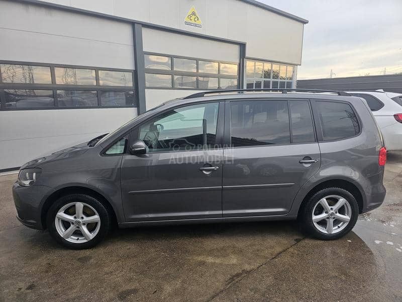 Volkswagen Touran 2.0TDI DSG Volkswagen Touran 2.0TDI DSG