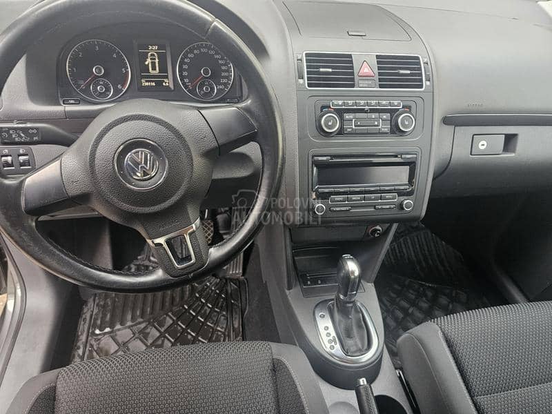 Volkswagen Touran 2.0TDI DSG Volkswagen Touran 2.0TDI DSG