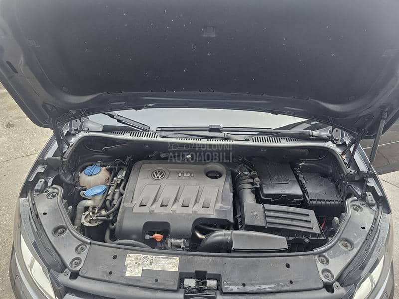 Volkswagen Touran 2.0TDI DSG Volkswagen Touran 2.0TDI DSG
