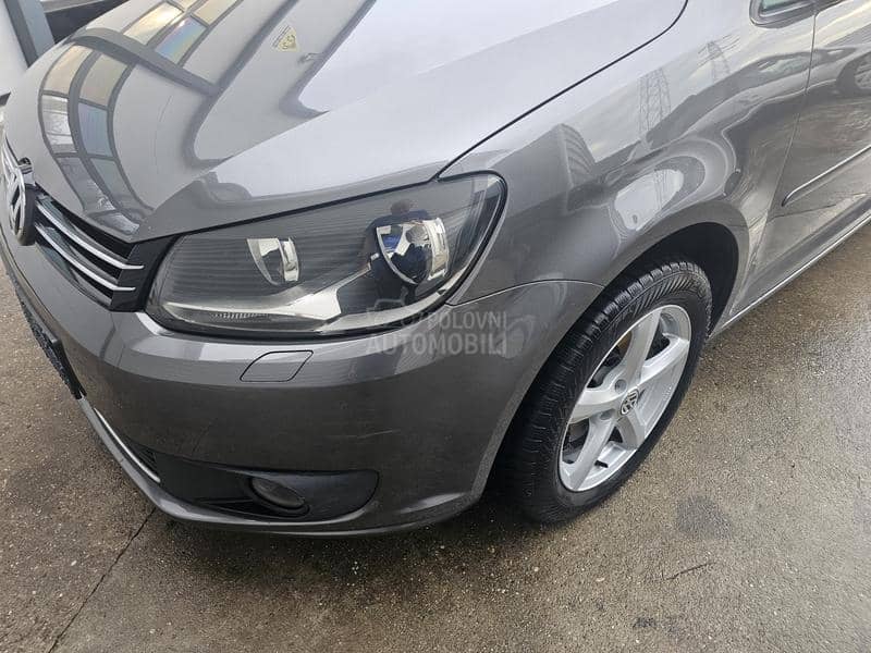 Volkswagen Touran 2.0TDI DSG Volkswagen Touran 2.0TDI DSG