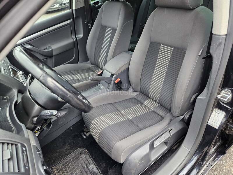 Volkswagen Golf 5 A K C I J A