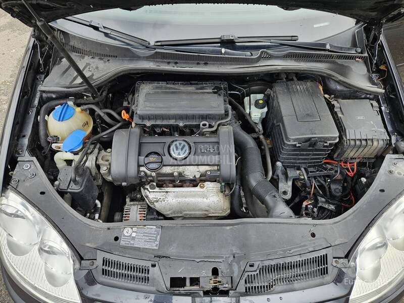 Volkswagen Golf 5 A K C I J A