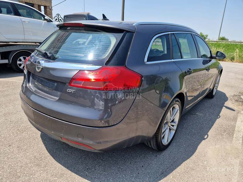 Opel Insignia A K C I J A
