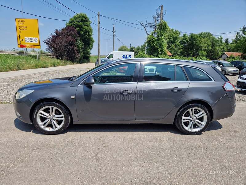 Opel Insignia A K C I J A
